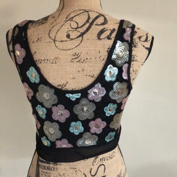 Nordstrom flower sequin tank top - Picture 3 of 3